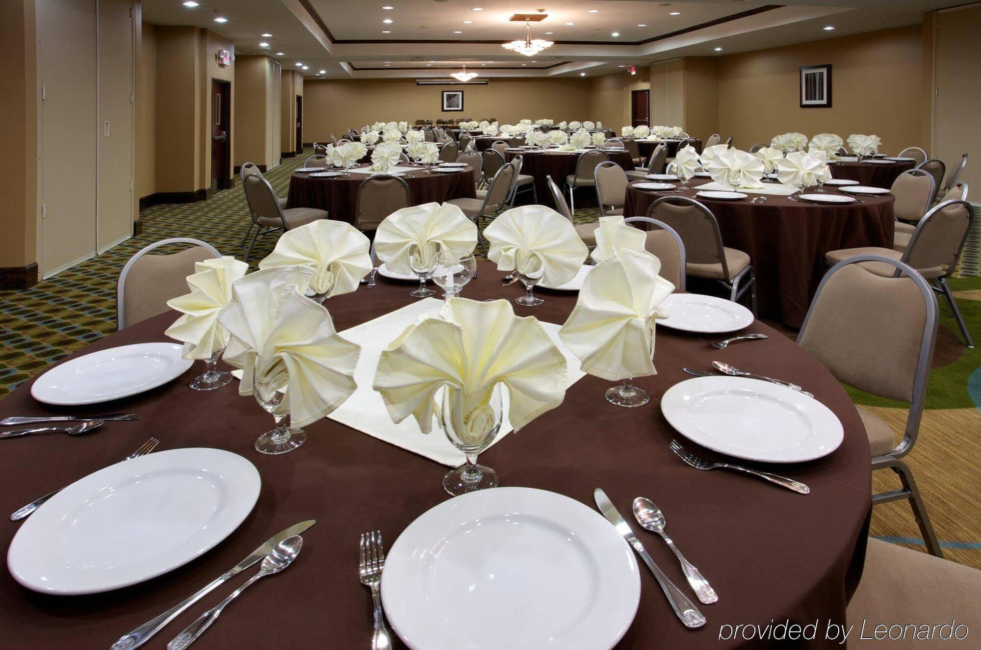Holiday Inn Houston-Webster By Ihg Bagian luar foto